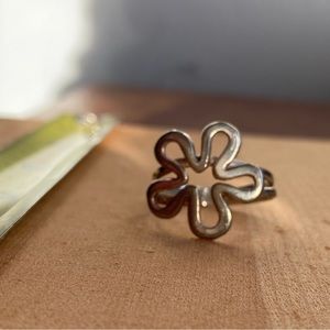 925 sterling silver ring , Flower Ring